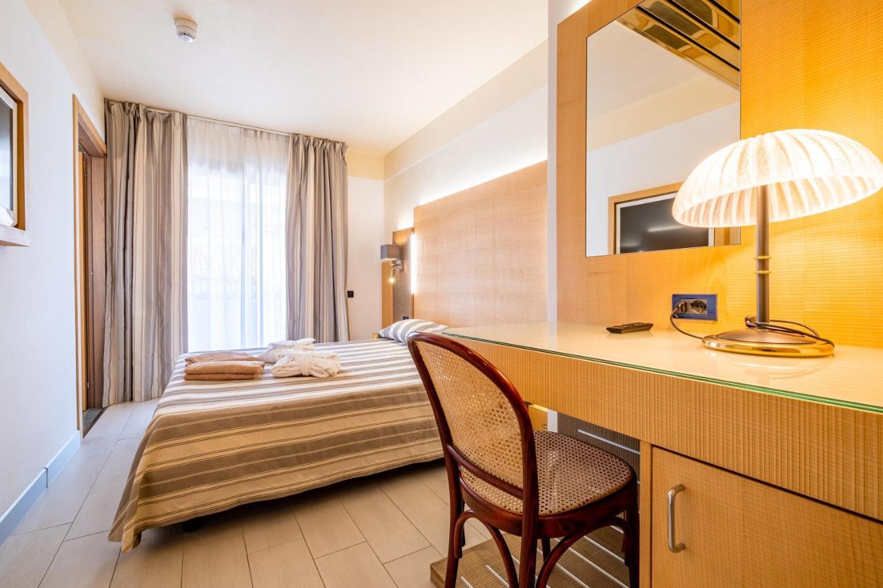 Hotel Mare Lignano Sabbiadoro Zewnętrze zdjęcie